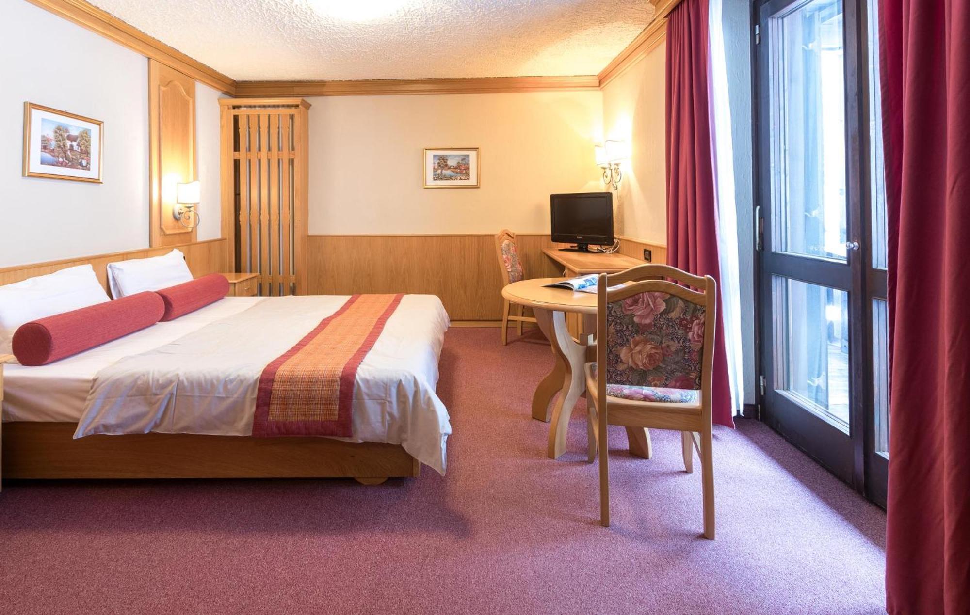 Hotel Intermonti Ливиньо Экстерьер фото